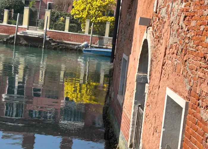 Giudecca Apartment *